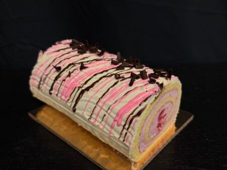 Vanilla Raspberry Cake Roll