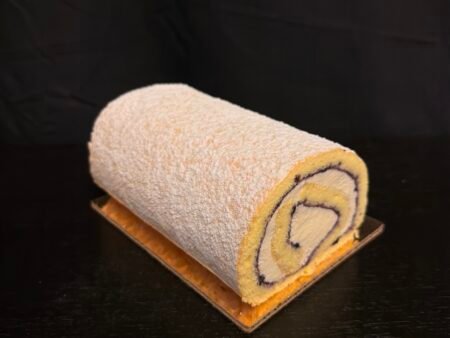 Vanilla Blueberry Cake Roll