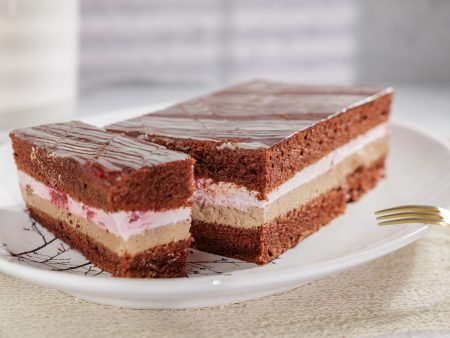 Raspberry Mousse Torte