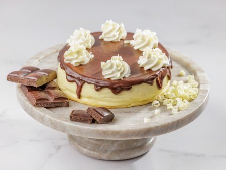 New York Style Cheese Cake - Plain with Chocolate Ganache