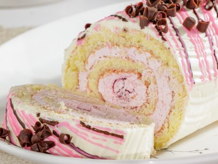 Raspberry Cake Roll